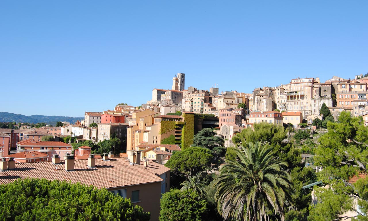 Grasse : capitale mondiale du parfum retour sur son histoire - La Belle Mèche